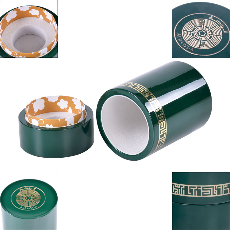 Étiquette en métal ronde avec décoration de bordure et de motif, peinture de piano vert, parfum haut de gamme en bois en bois