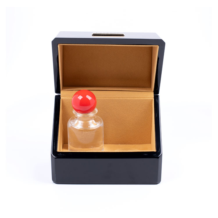 Double bouteille Cube Shape Long Logo Black Piano Paint Essential Perfume Perfum Emballing Boîte
