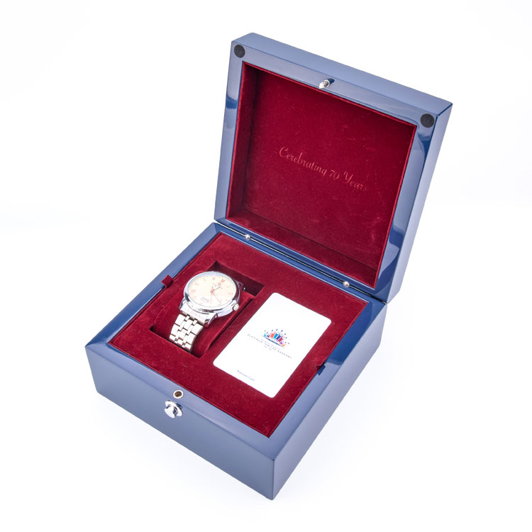 Boîtes avec Logo en bois, dessus personnalisé en cuir pour boîtiers de montres, marron véritable avec support en acrylique à 6 fentes, boîte de montre en bois noir de luxe en verre