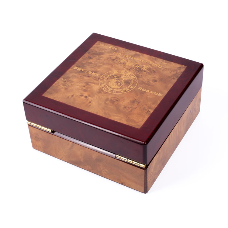 Boîtes à huile essentielle en bois peint sur mesure