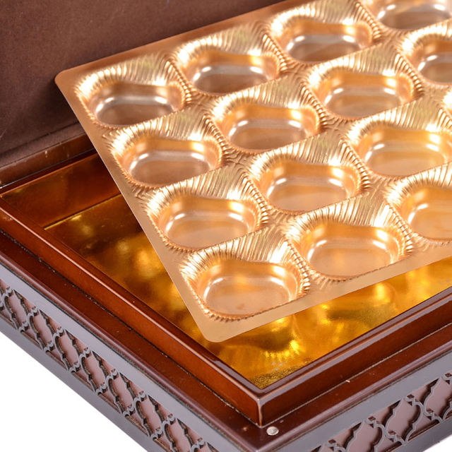 Boîte-cadeau en bois en bois en forme de mosquée avec finition mate pour les dates et les bonbons emballages