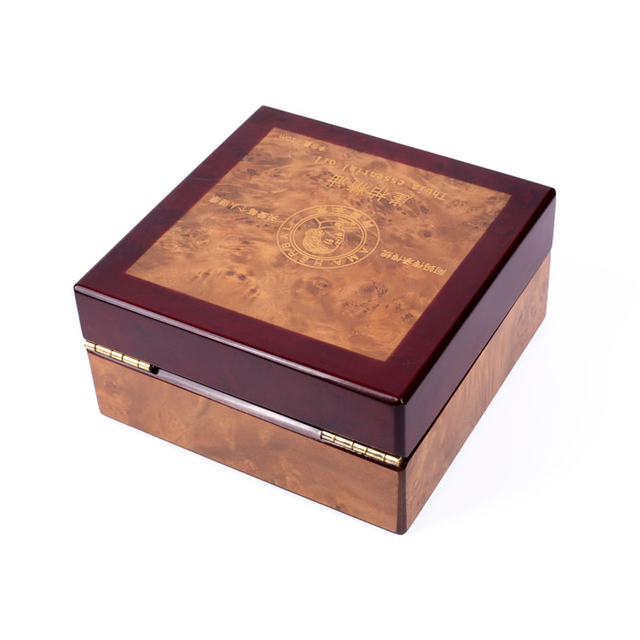 Boîtes à huile essentielle en bois peint sur mesure