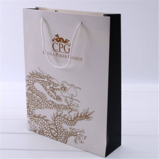 Logo privé personnalisé imprimé noir gros coussinet de shopping de luxe personnalisé cadeau sacs en papier premium avec poignée