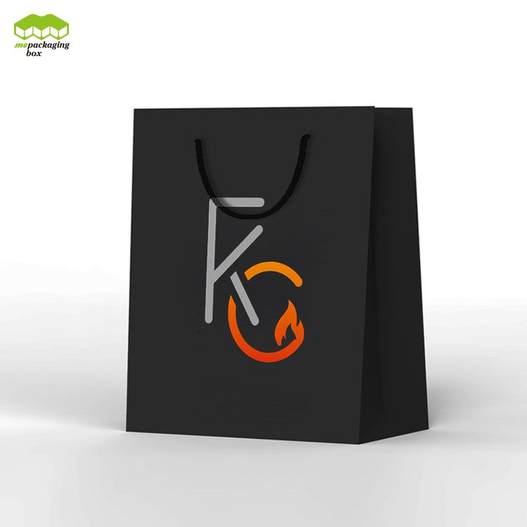 Sac de papier de ruban noir de logo personnalisé de papier couché