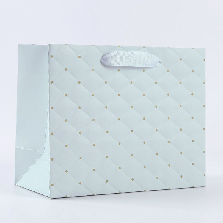 sac en papier avec ruban gaufré en papier spécial