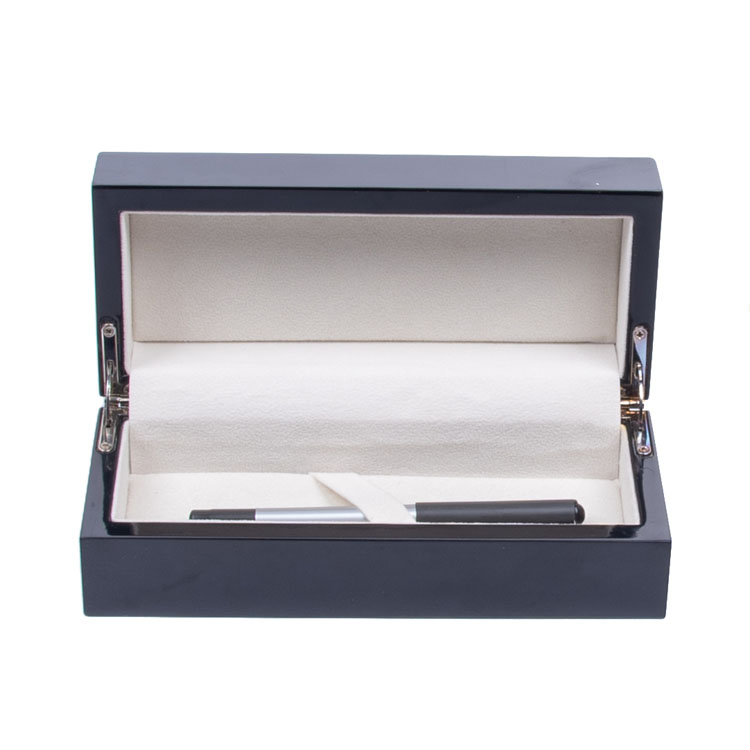 Wood USB Black plus tenant une boîte à enclos en bois avec logo personnalisé