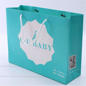 Logo privé personnalisé imprimé noir gros coussinet de shopping de luxe personnalisé cadeau sacs en papier premium avec poignée