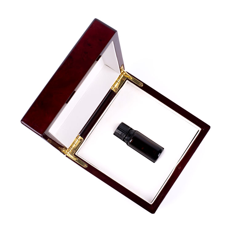 Boîtes à huile essentielle en bois peint sur mesure