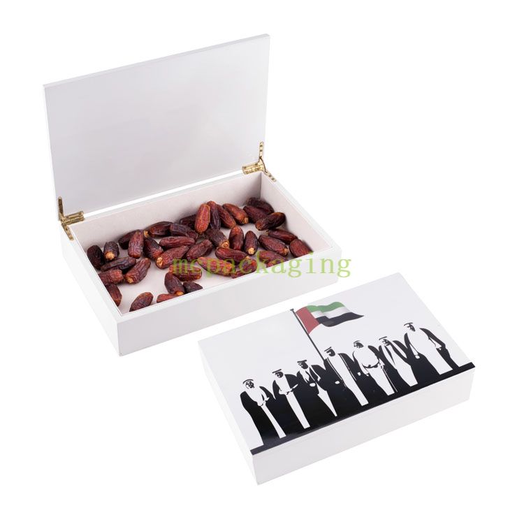 KSA JEDDAH Saison en bois Boîte en bois personnalisée Custom Custom White Open Open Lacher Gravé Côte en bois Gift Bocolates Boîte en bois Boîte en bois
