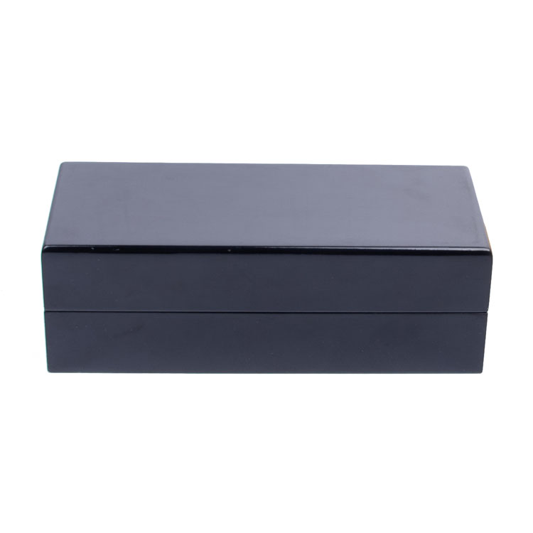 Wood USB Black plus tenant une boîte à enclos en bois avec logo personnalisé