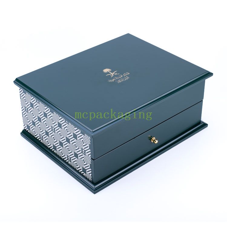 KSA JEDDAH Saison de luxe Pâques Pâques Forme Brown Chocolater Date Boîte en bois pour Ramadan