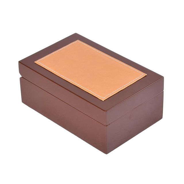 Petit plateau intérieur rectangulaire brun avec charnière élastique mobile pour le stockage et l'affichage de la boîte en bois de parfum pour l'emballage de peinture